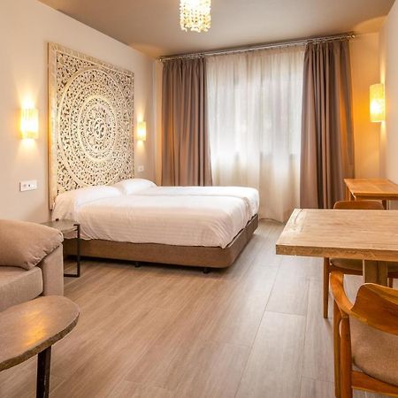 Apartamentos Sevilla Este By Qhotels Bagian luar foto