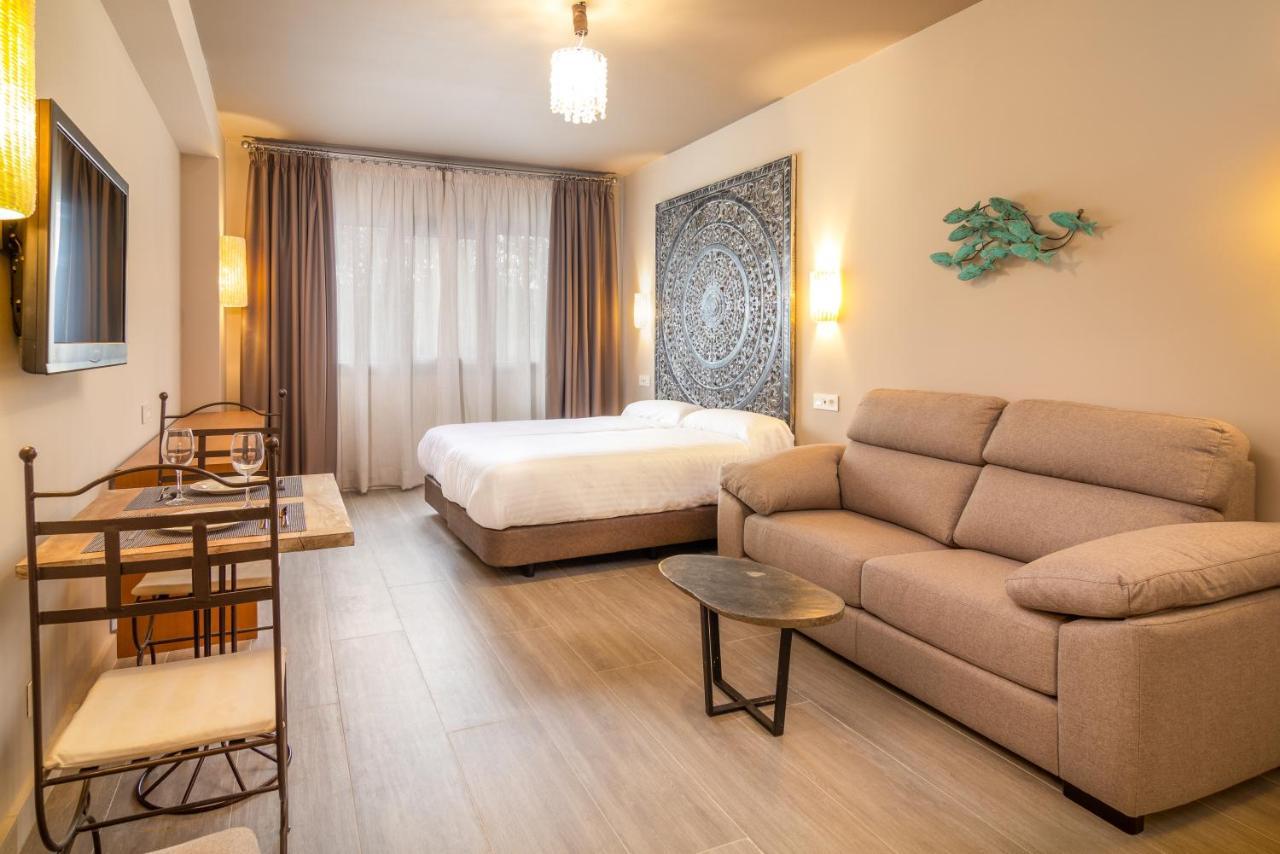 Apartamentos Sevilla Este By Qhotels Bagian luar foto