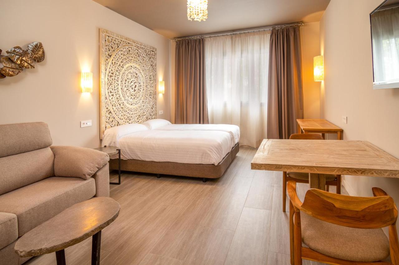 Apartamentos Sevilla Este By Qhotels Bagian luar foto