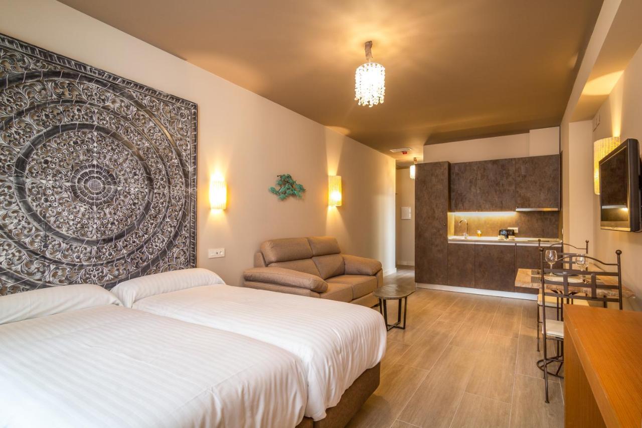 Apartamentos Sevilla Este By Qhotels Bagian luar foto